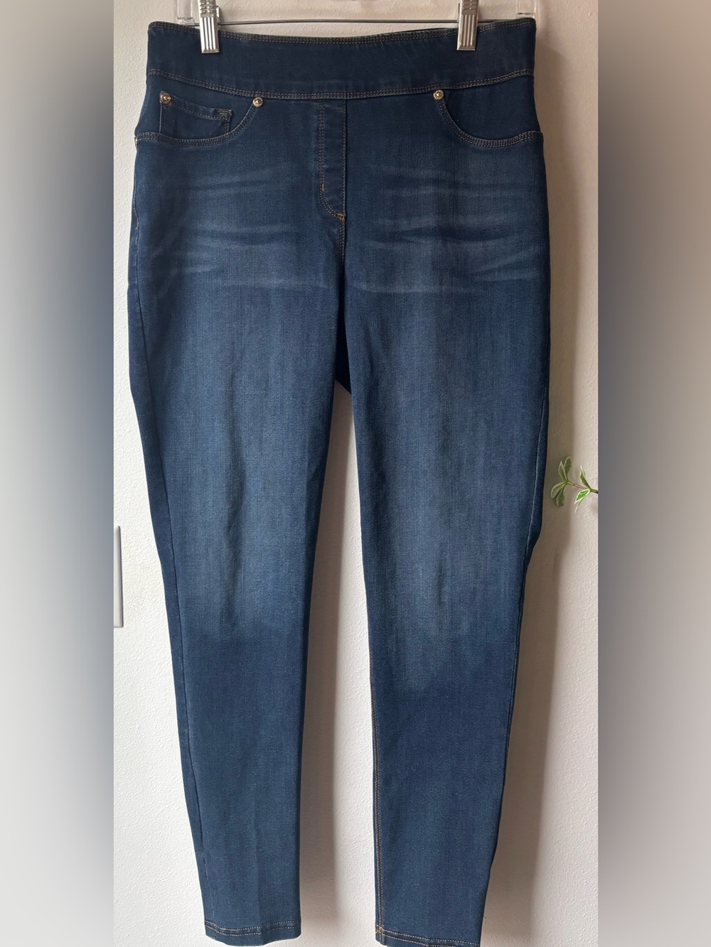 Luxe Denim 360 4 Way Stretch Pull On Jeggings Dark Wash Medium 10/12